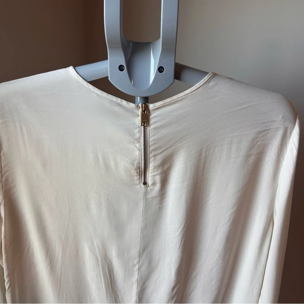 DKNY Silk Blouse Large Ivory Cream Pleated Gold Zipper Back Workwear Victorian